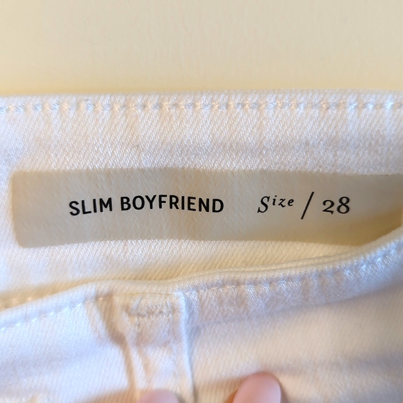 Pilcro and the Letterpress from Anthropologie White Slim Boyfriend Shorts - Picture 6 of 11